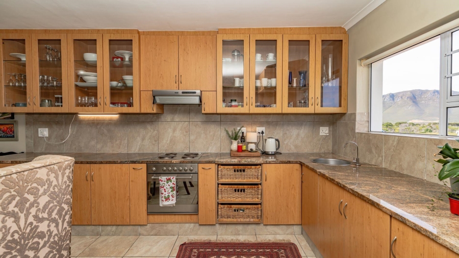 3 Bedroom Property for Sale in Perlemoenbaai Western Cape